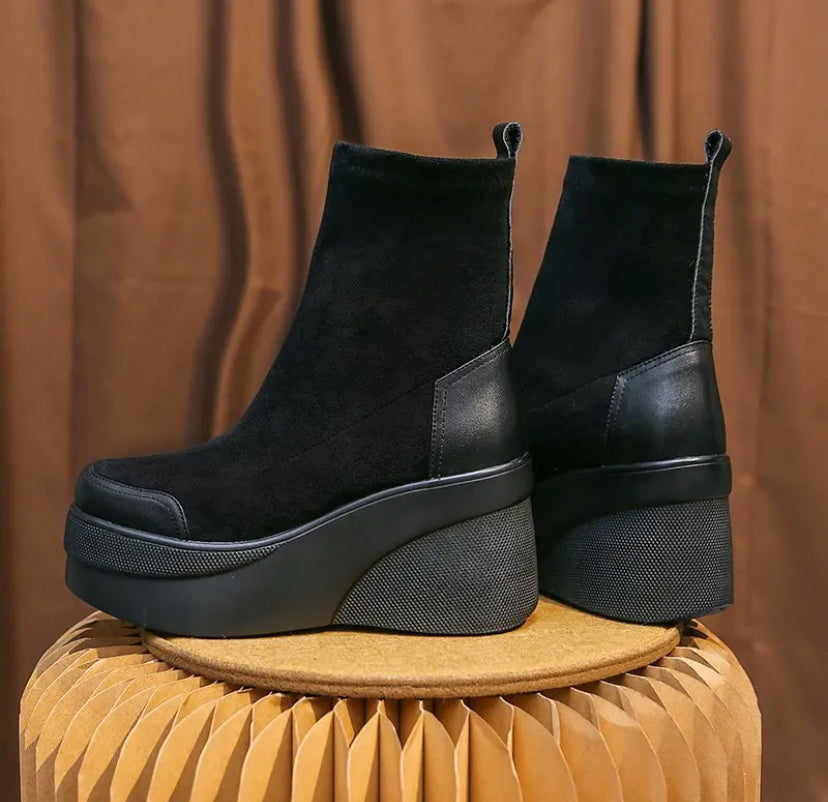 Black Fashion Boots