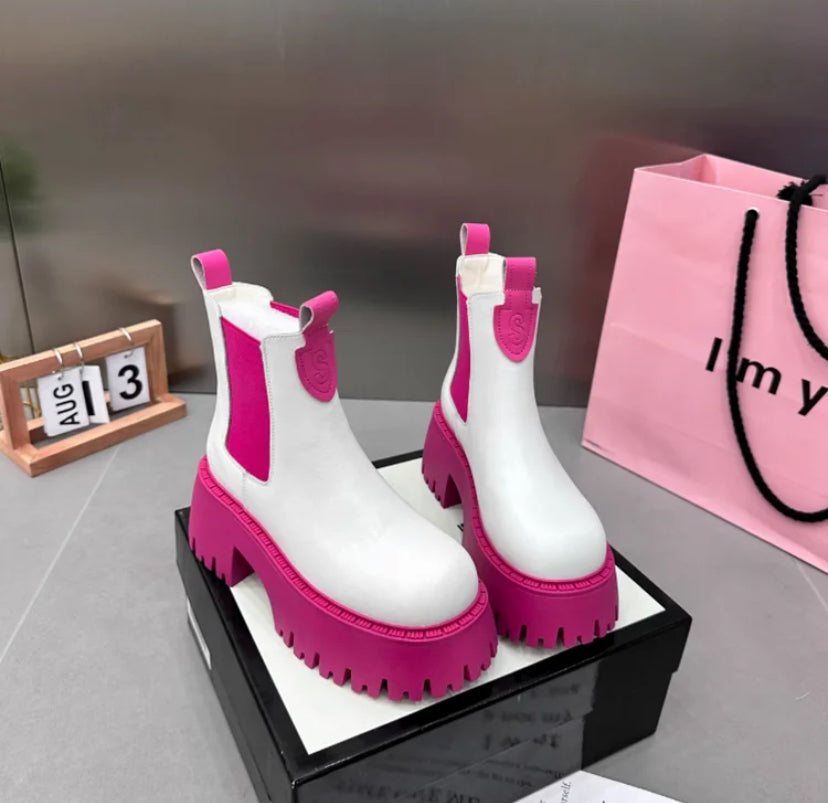 Cool Boots White Black