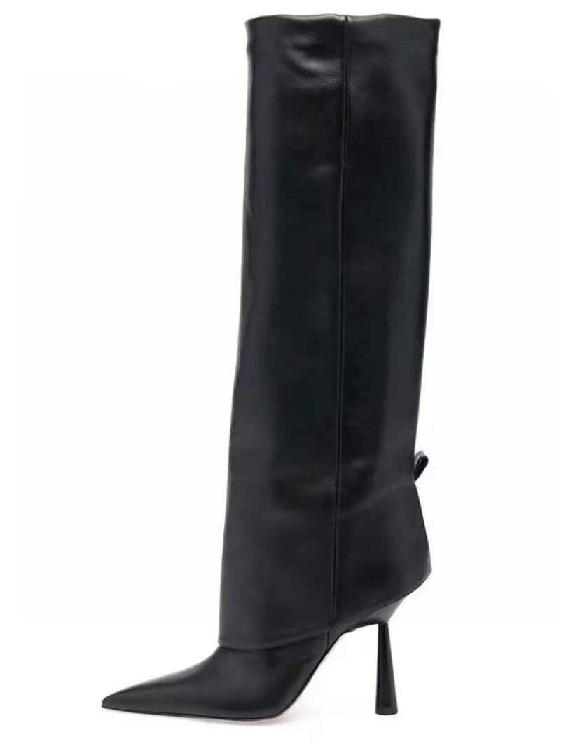 Top Fashion Heeled Boots Brown, Black and White
