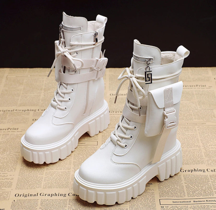 Trendy Boots with pockets White Black