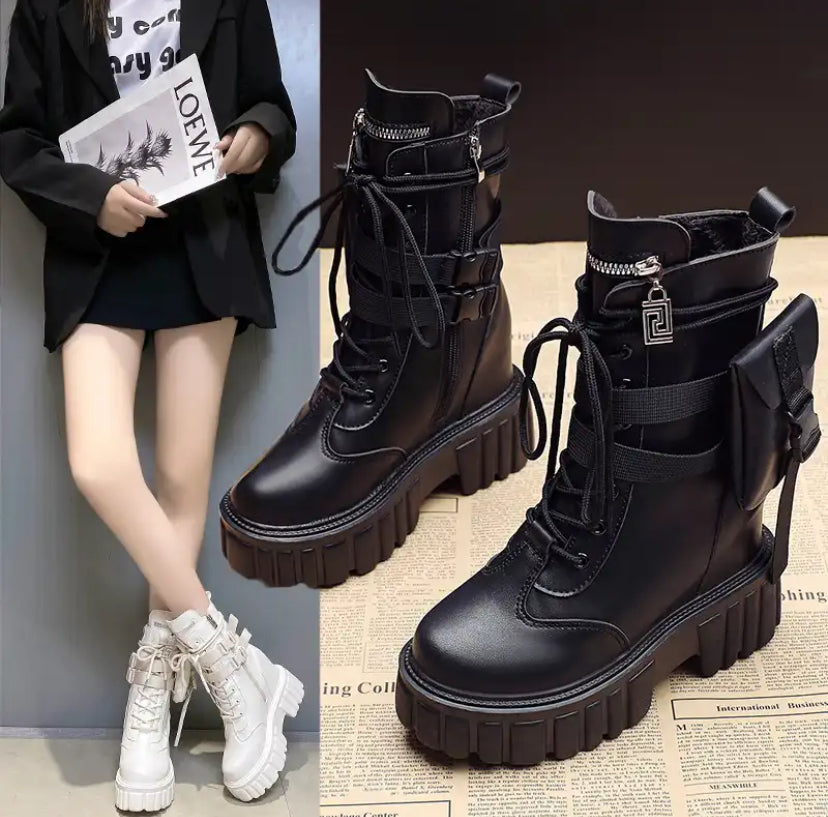 Trendy Boots with pockets White Black